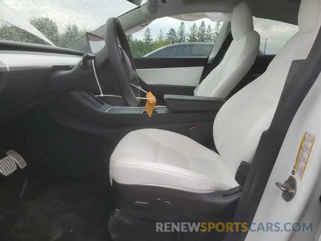 7 Photograph of a damaged car 5YJYGDEFXMF304818 TESLA MODEL Y 2021