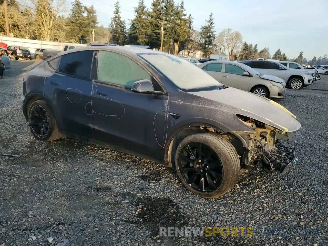 4 Photograph of a damaged car 7SAYGAEE0NF342178 TESLA MODEL Y 2022