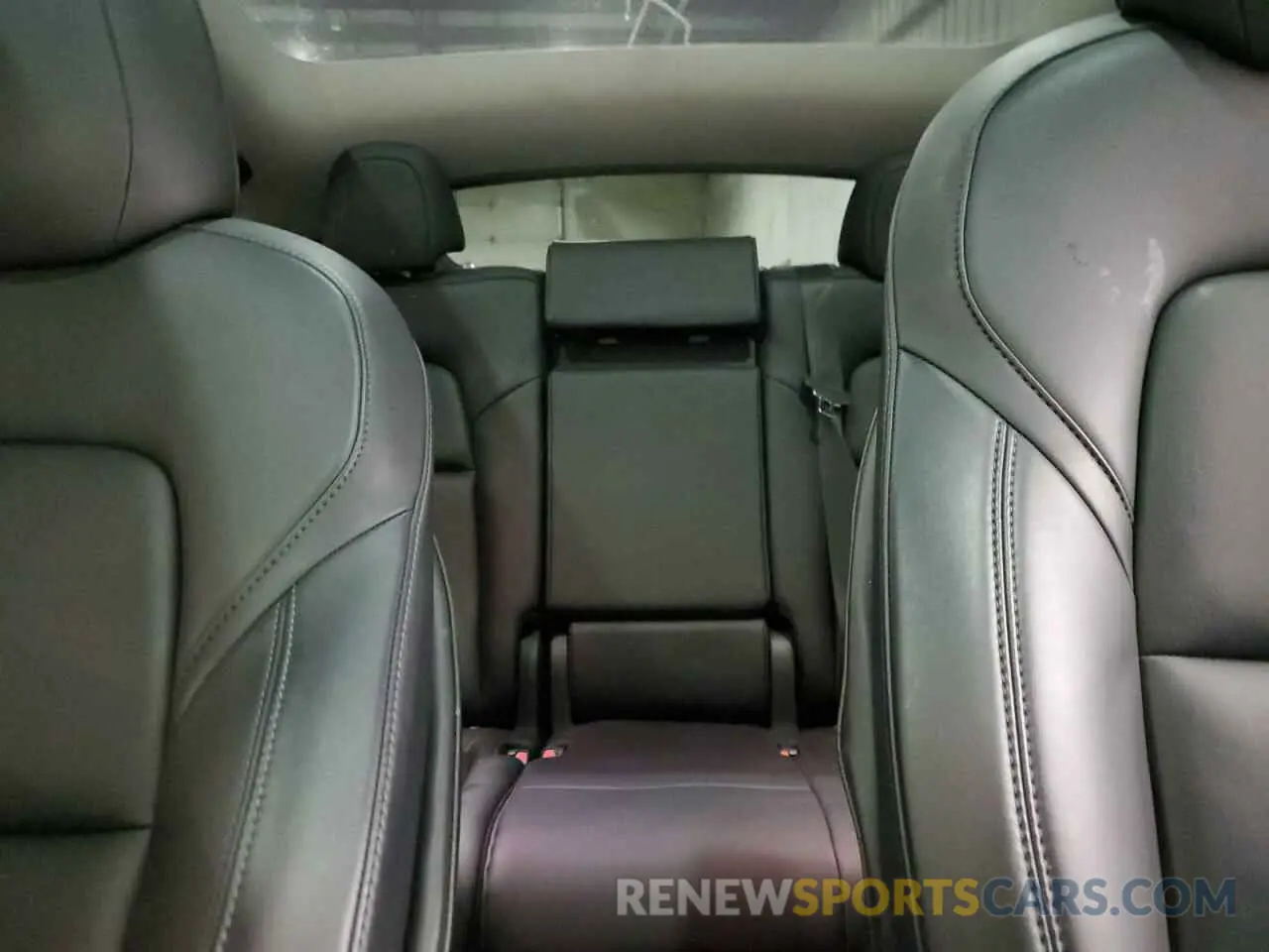 10 Photograph of a damaged car 7SAYGAEE0NF401634 TESLA MODEL Y 2022