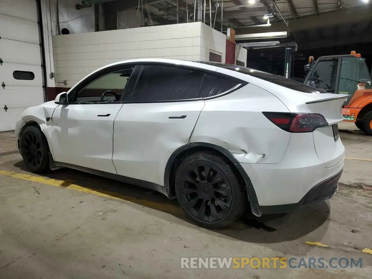 2 Photograph of a damaged car 7SAYGAEE0NF401634 TESLA MODEL Y 2022