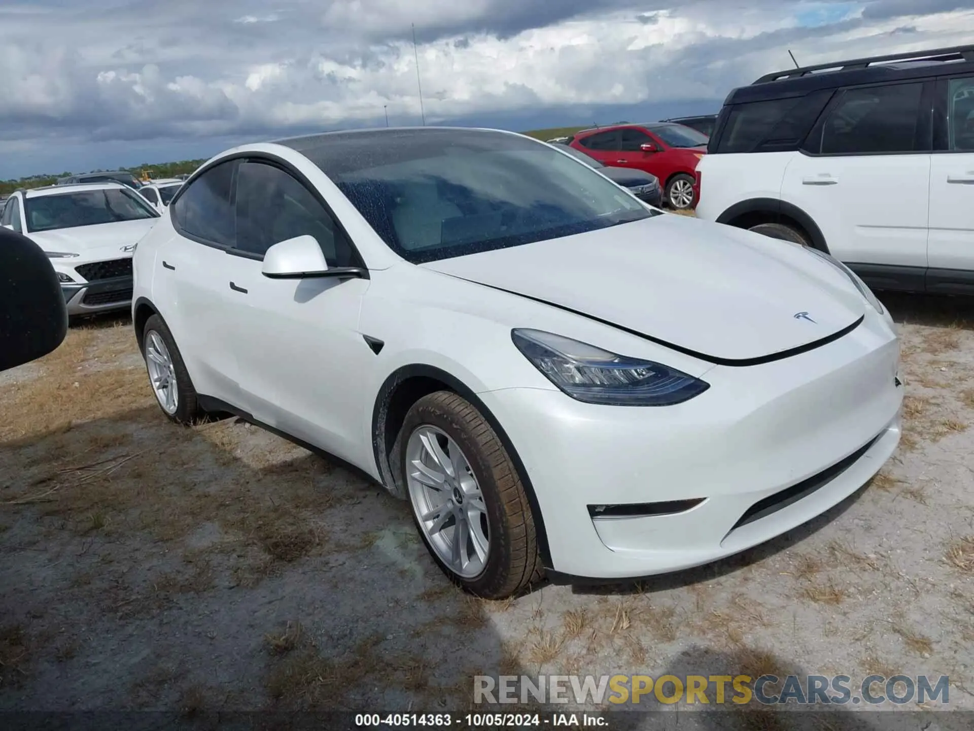 1 Photograph of a damaged car 7SAYGAEE0NF427036 TESLA MODEL Y 2022