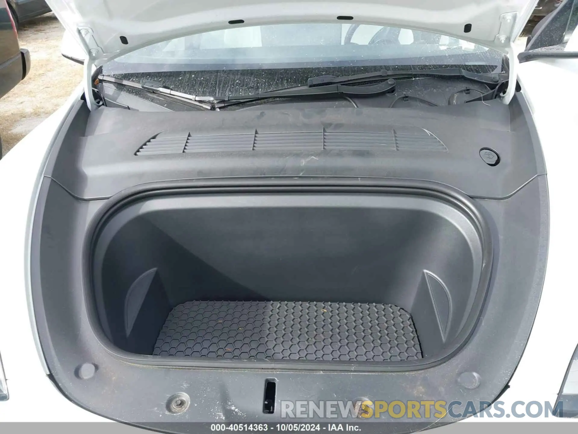 10 Photograph of a damaged car 7SAYGAEE0NF427036 TESLA MODEL Y 2022