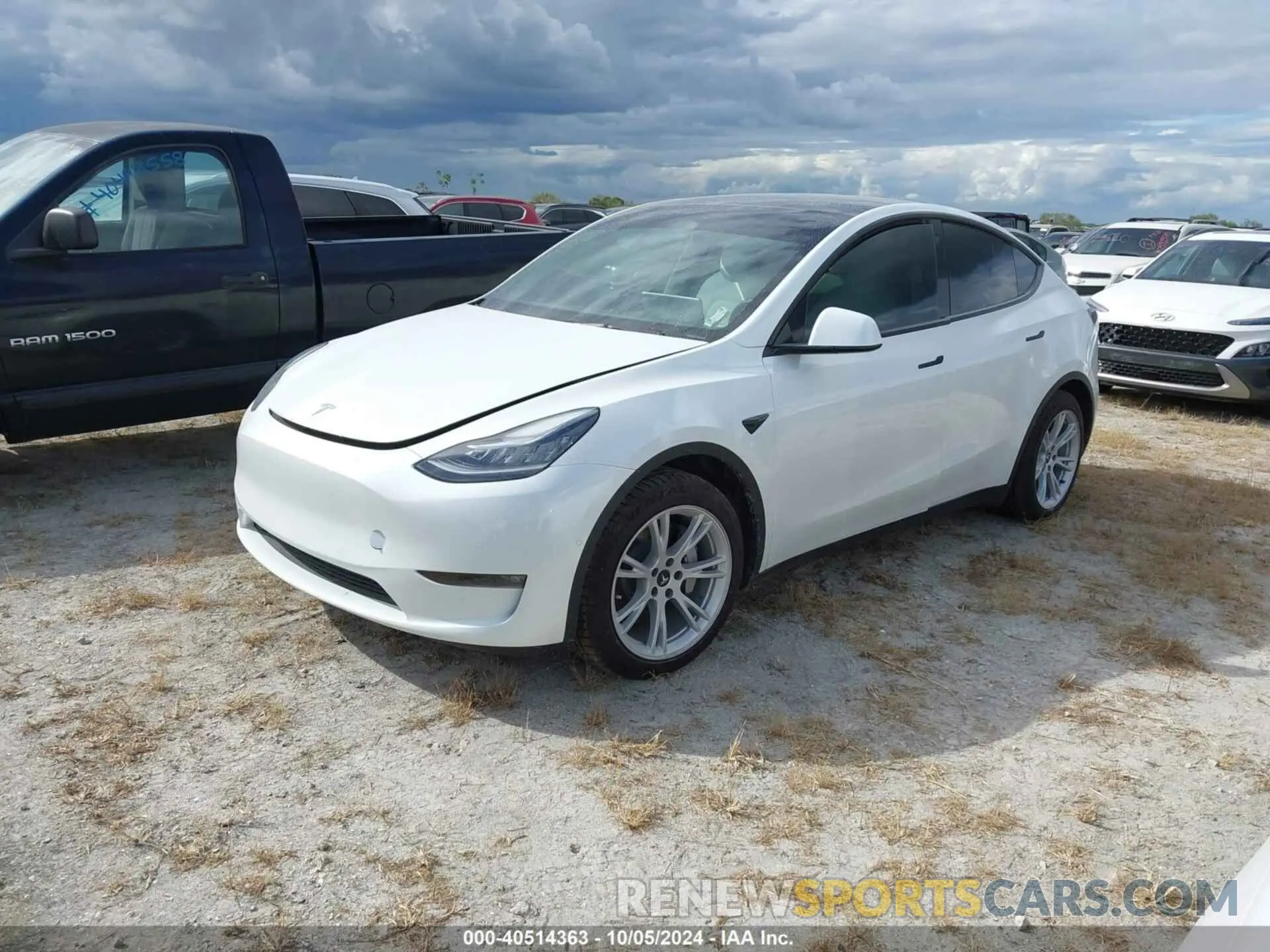 2 Photograph of a damaged car 7SAYGAEE0NF427036 TESLA MODEL Y 2022