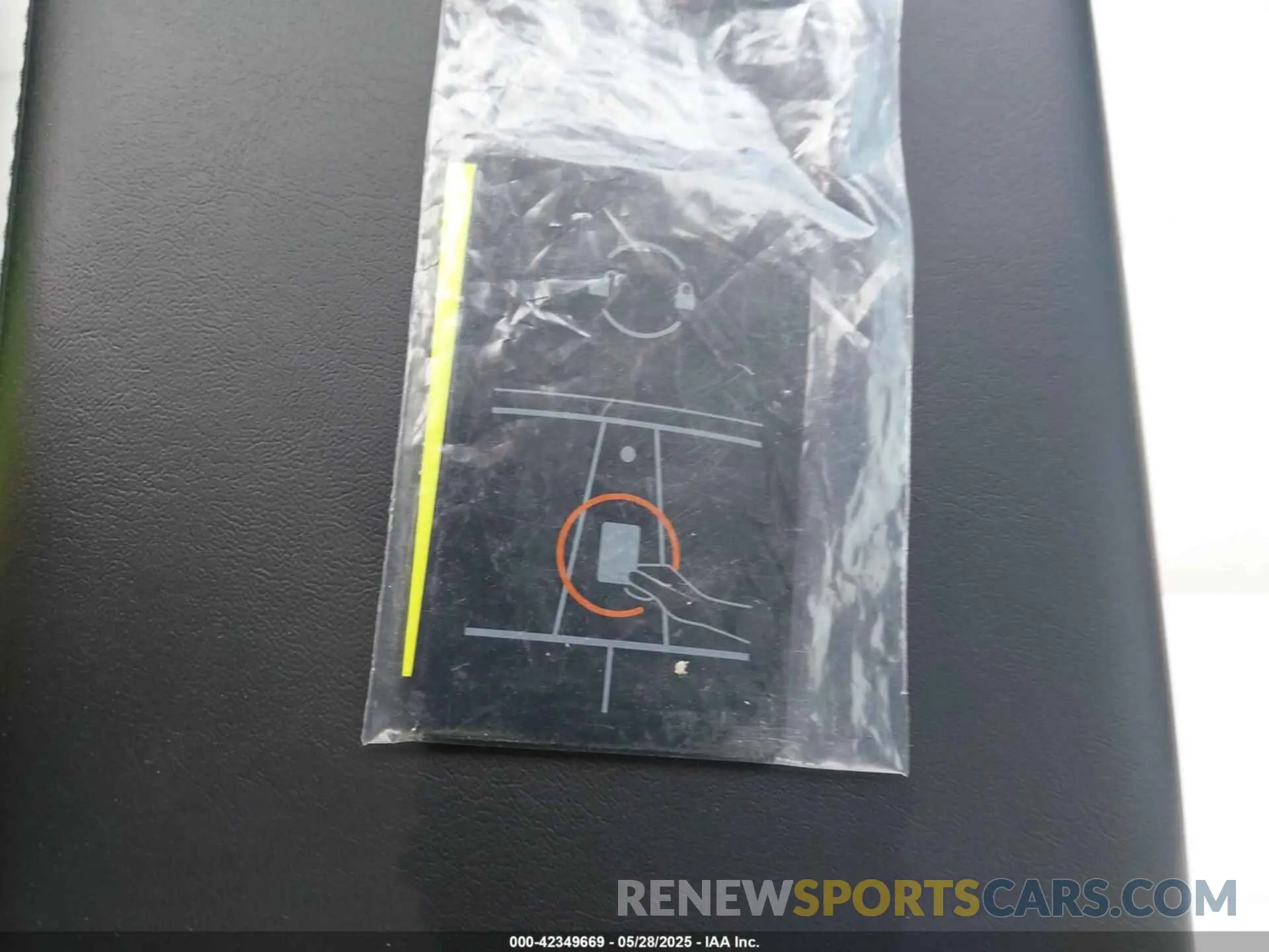 11 Photograph of a damaged car 7SAYGAEE0NF428932 TESLA MODEL Y 2022