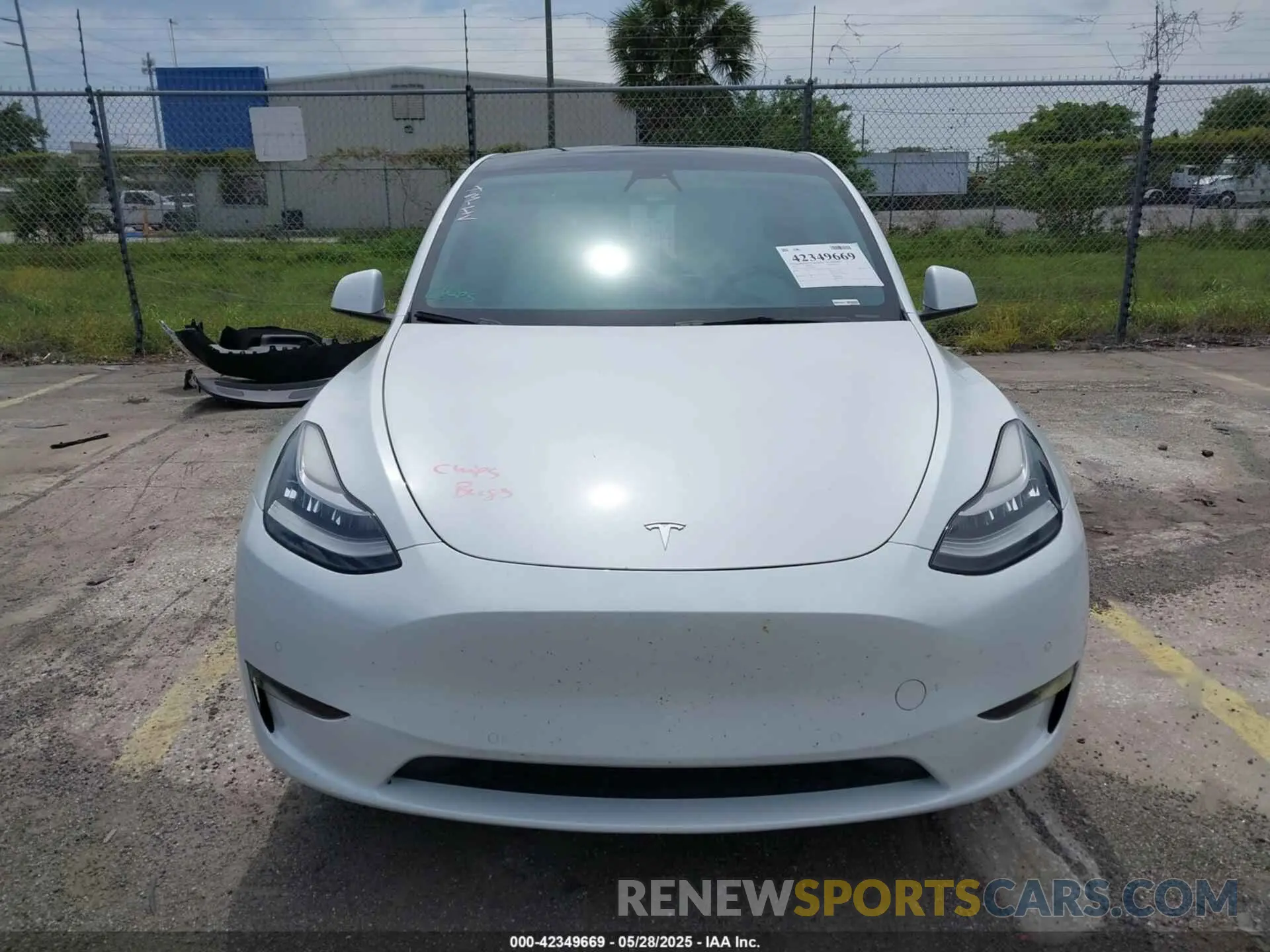 13 Photograph of a damaged car 7SAYGAEE0NF428932 TESLA MODEL Y 2022