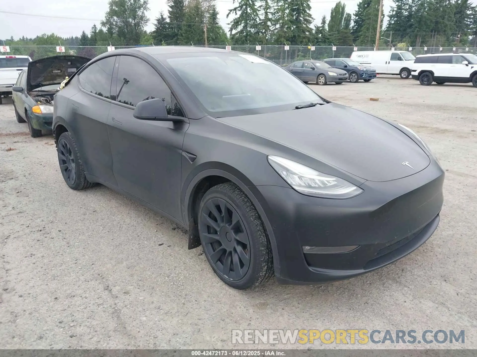 1 Photograph of a damaged car 7SAYGAEE0NF492761 TESLA MODEL Y 2022