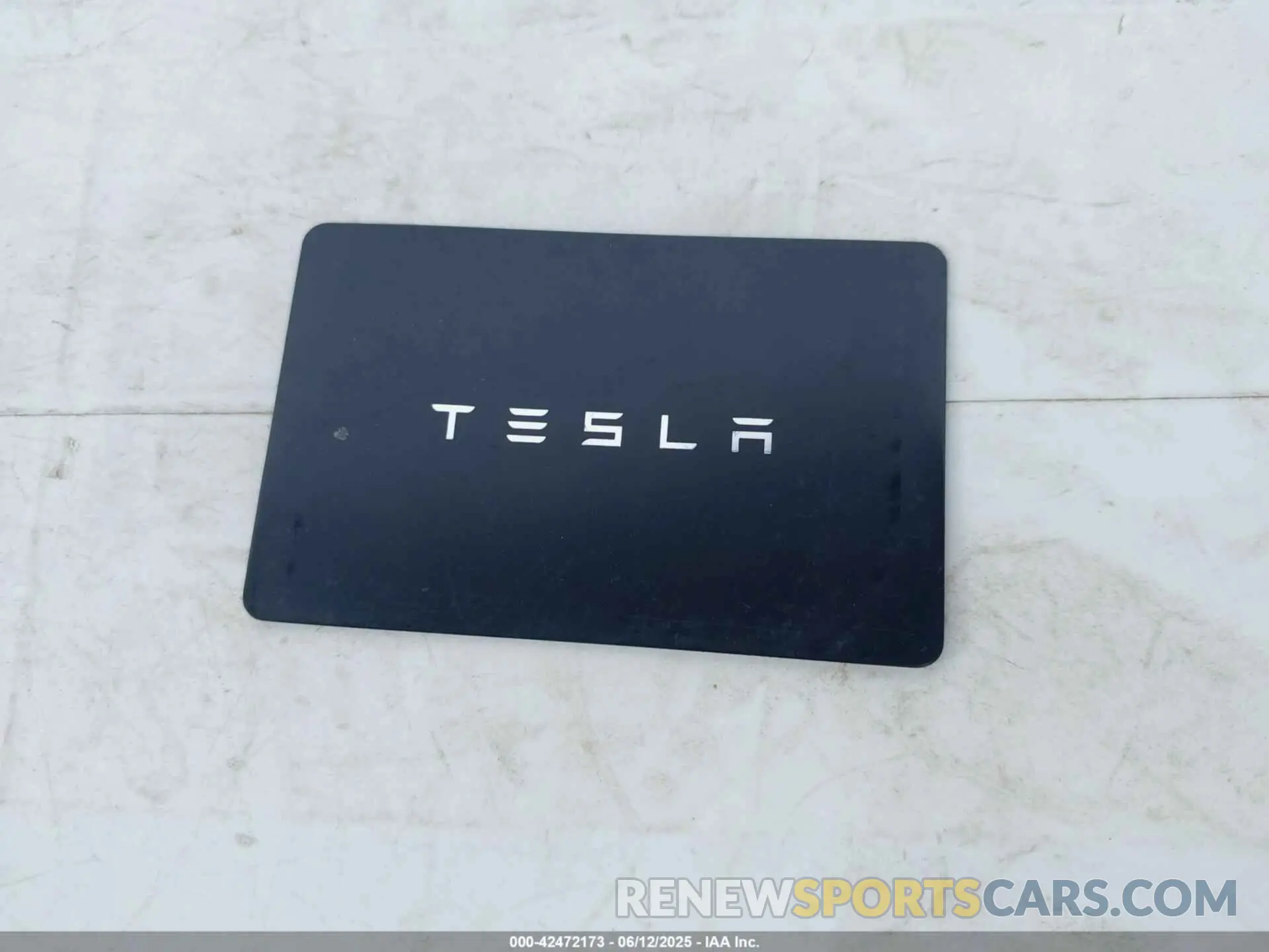 11 Photograph of a damaged car 7SAYGAEE0NF492761 TESLA MODEL Y 2022