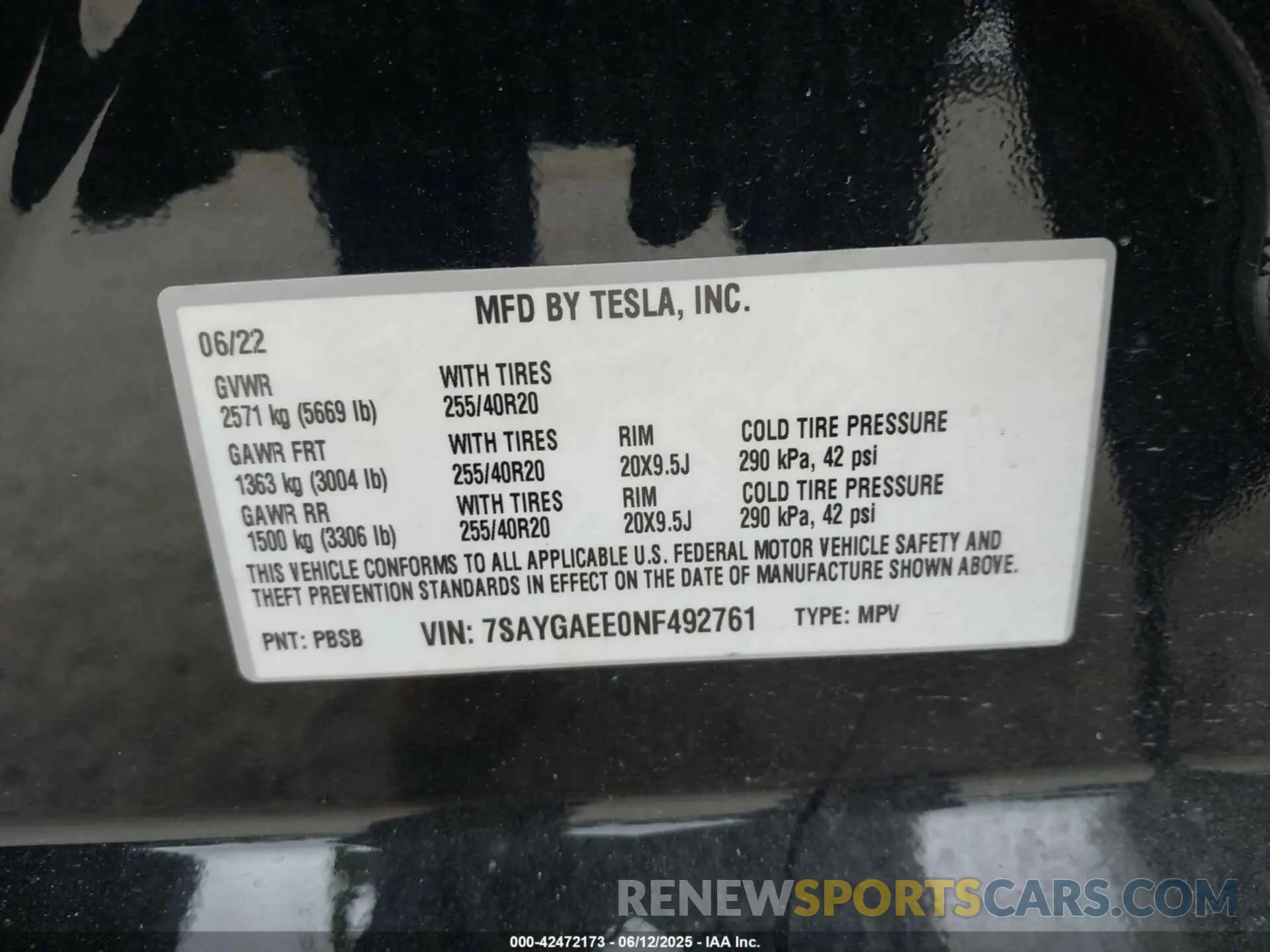 9 Photograph of a damaged car 7SAYGAEE0NF492761 TESLA MODEL Y 2022