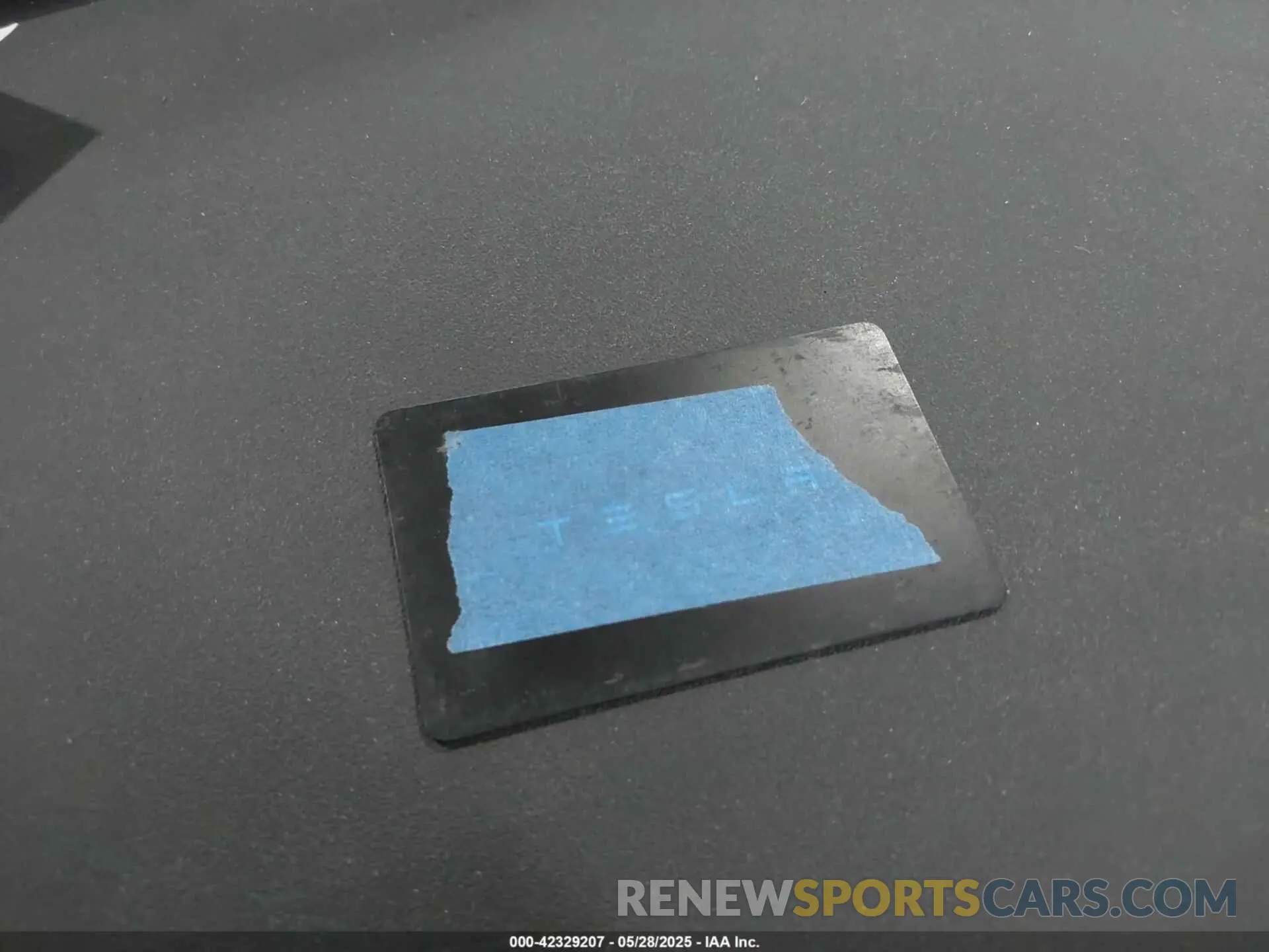 11 Photograph of a damaged car 7SAYGAEE0NF567801 TESLA MODEL Y 2022