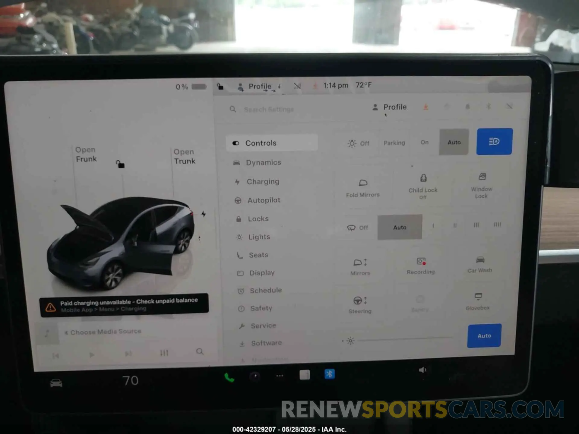 18 Photograph of a damaged car 7SAYGAEE0NF567801 TESLA MODEL Y 2022