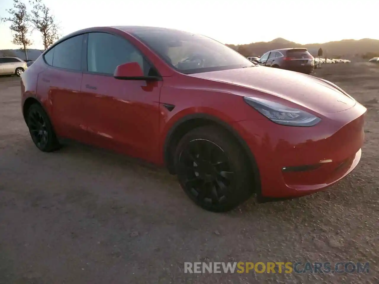 4 Photograph of a damaged car 7SAYGAEE1NF342948 TESLA MODEL Y 2022