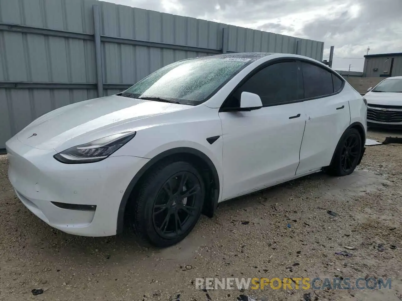 1 Photograph of a damaged car 7SAYGAEE1NF359510 TESLA MODEL Y 2022
