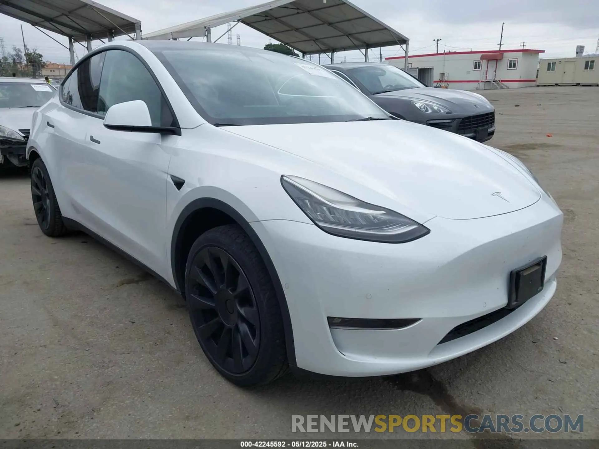 1 Photograph of a damaged car 7SAYGAEE1NF402341 TESLA MODEL Y 2022