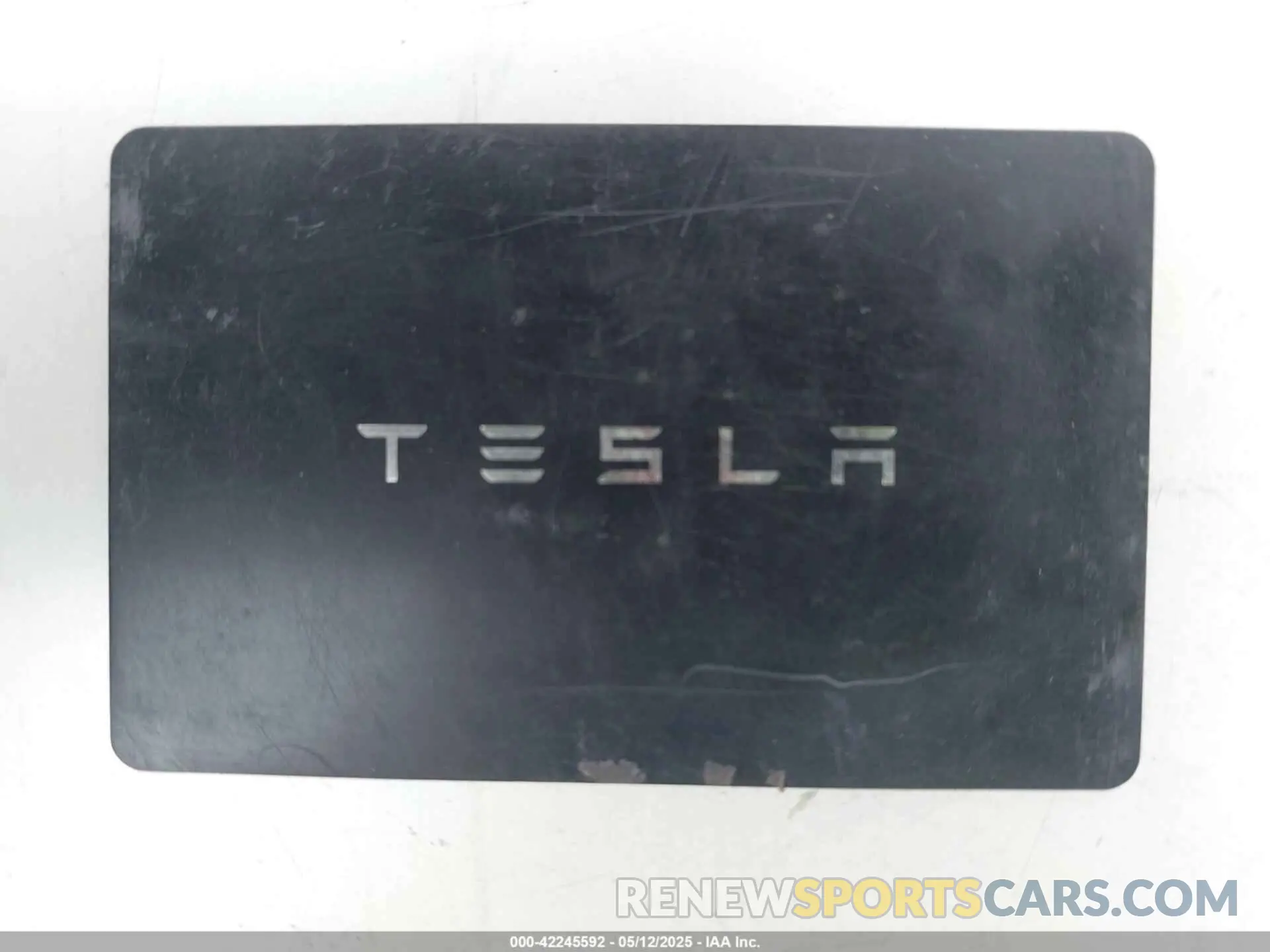 11 Photograph of a damaged car 7SAYGAEE1NF402341 TESLA MODEL Y 2022
