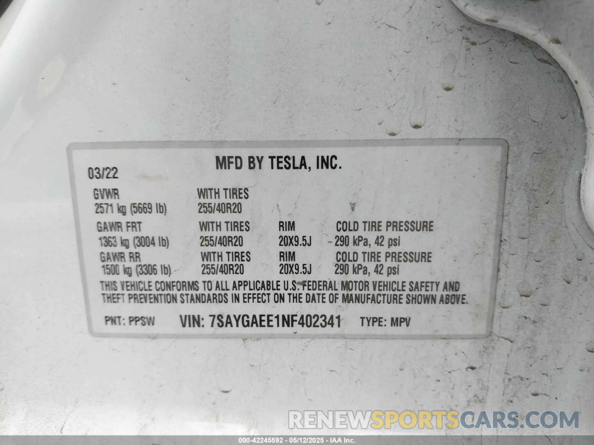 9 Photograph of a damaged car 7SAYGAEE1NF402341 TESLA MODEL Y 2022