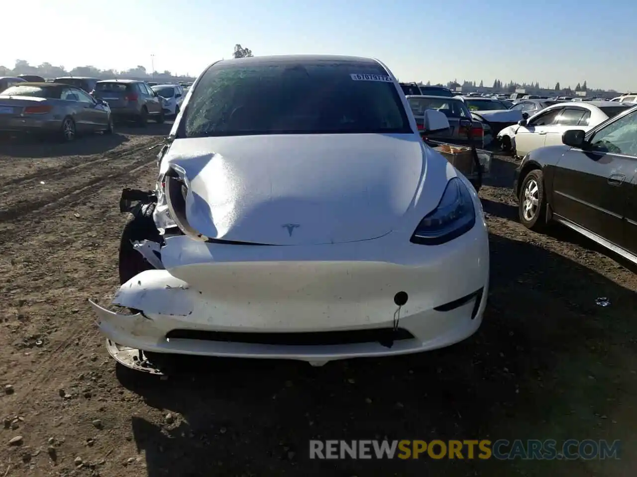 5 Photograph of a damaged car 7SAYGAEE1NF405238 TESLA MODEL Y 2022