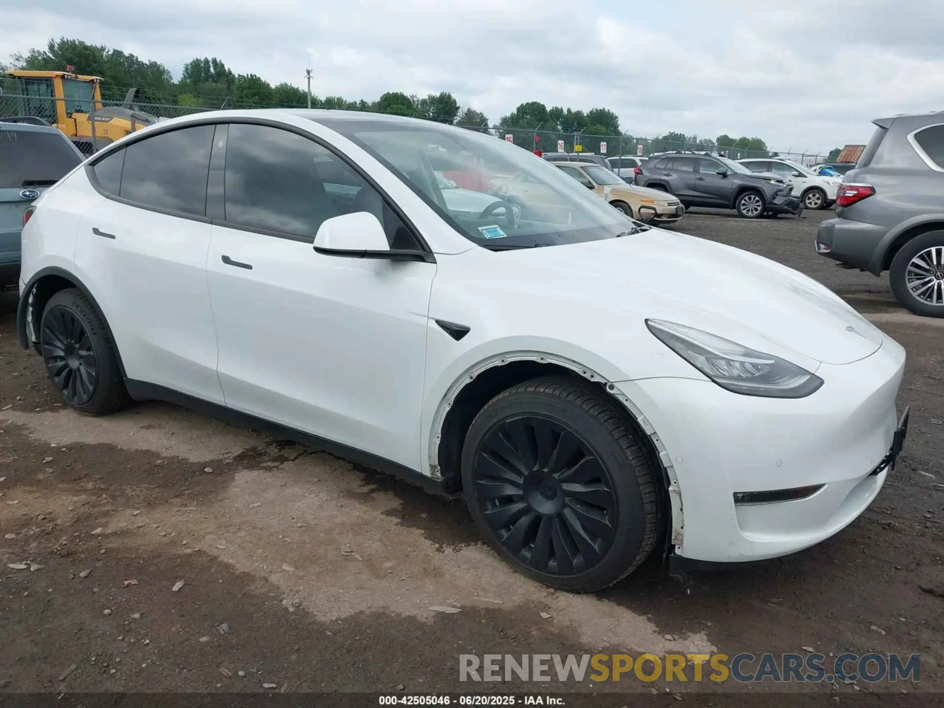 1 Photograph of a damaged car 7SAYGAEE1NF467562 TESLA MODEL Y 2022