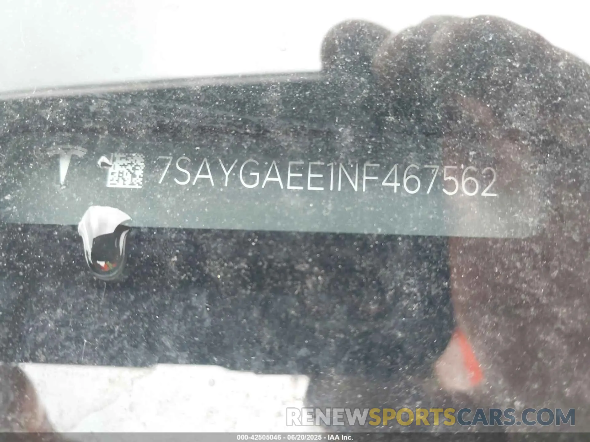 9 Photograph of a damaged car 7SAYGAEE1NF467562 TESLA MODEL Y 2022