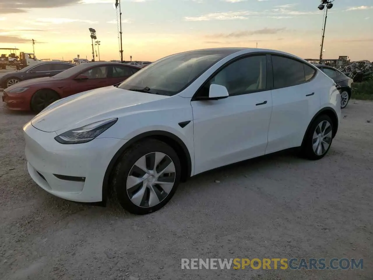 1 Photograph of a damaged car 7SAYGAEE1NF468064 TESLA MODEL Y 2022