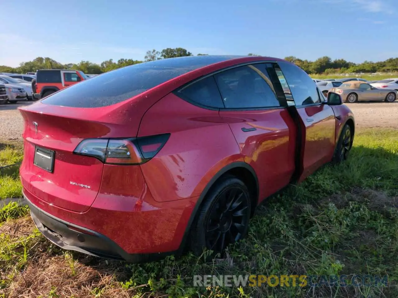 3 Photograph of a damaged car 7SAYGAEE1NF538081 TESLA MODEL Y 2022