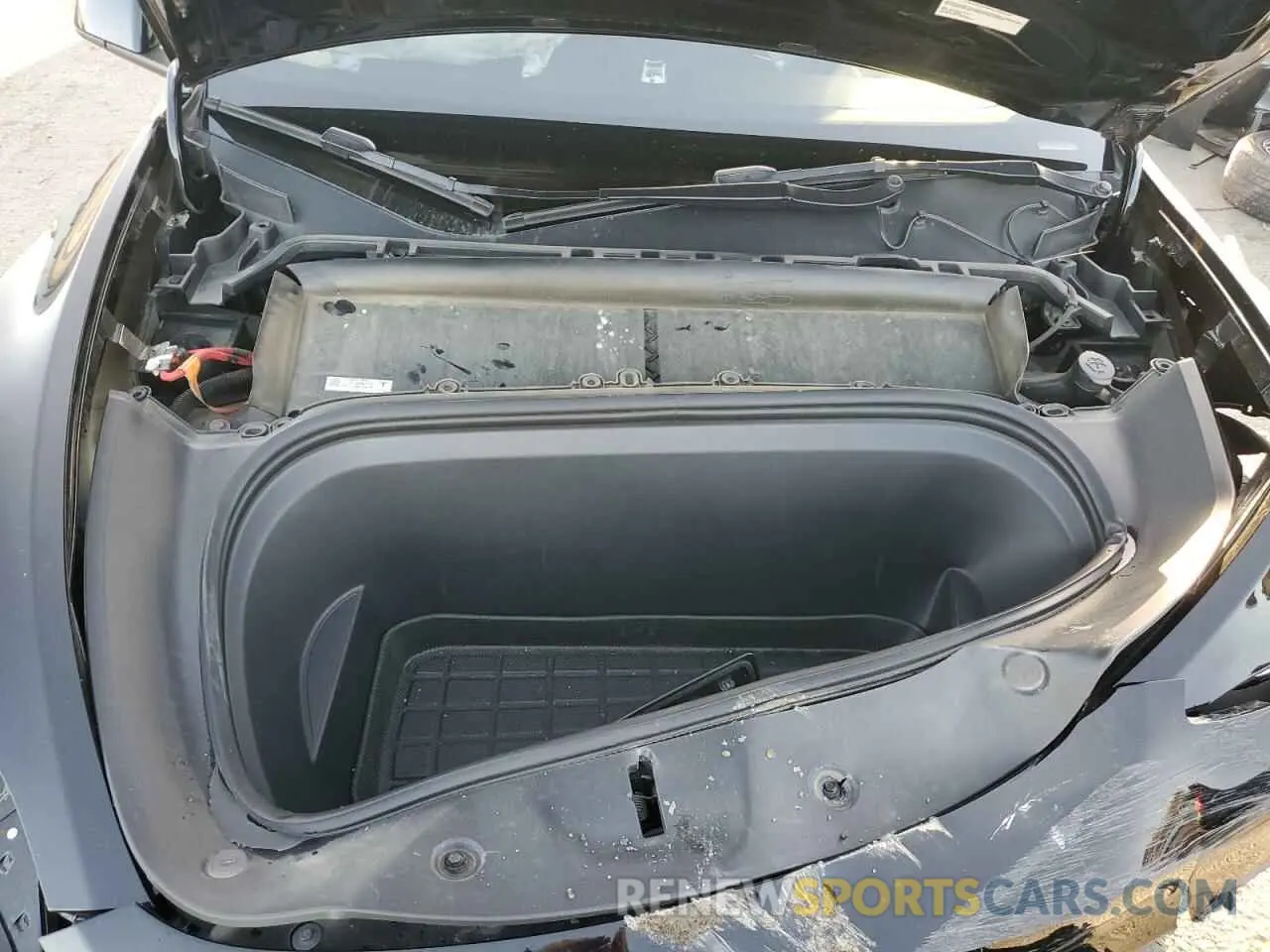 12 Photograph of a damaged car 7SAYGAEE1NF562042 TESLA MODEL Y 2022