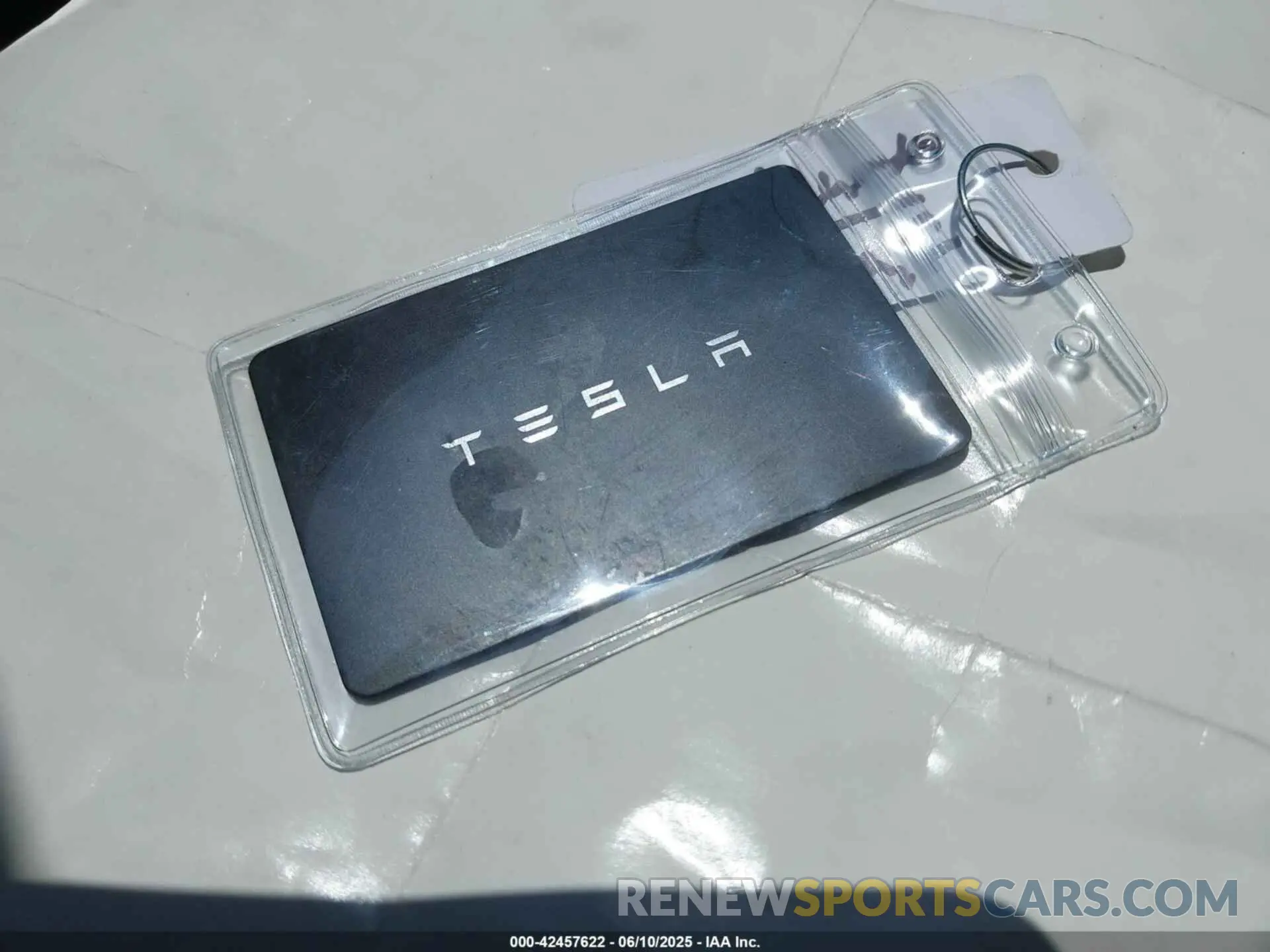 11 Photograph of a damaged car 7SAYGAEE2NF358401 TESLA MODEL Y 2022