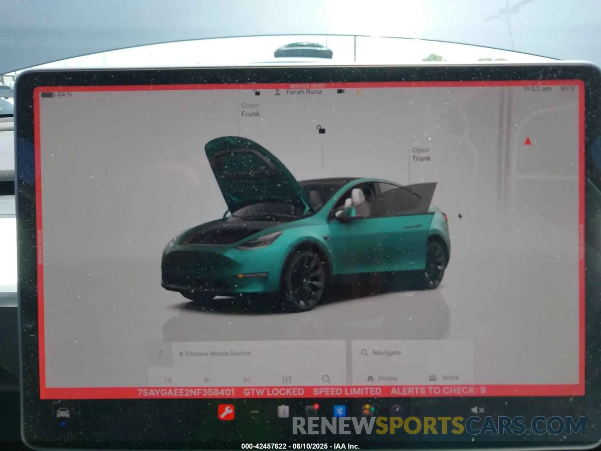 19 Photograph of a damaged car 7SAYGAEE2NF358401 TESLA MODEL Y 2022