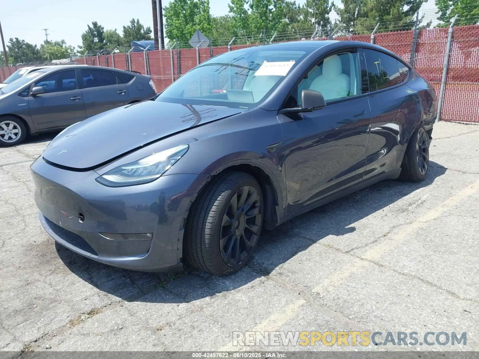 2 Photograph of a damaged car 7SAYGAEE2NF358401 TESLA MODEL Y 2022