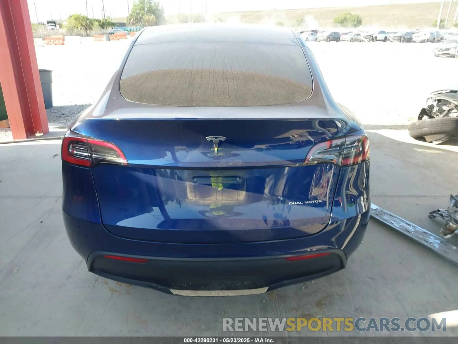 16 Photograph of a damaged car 7SAYGAEE2NF364733 TESLA MODEL Y 2022