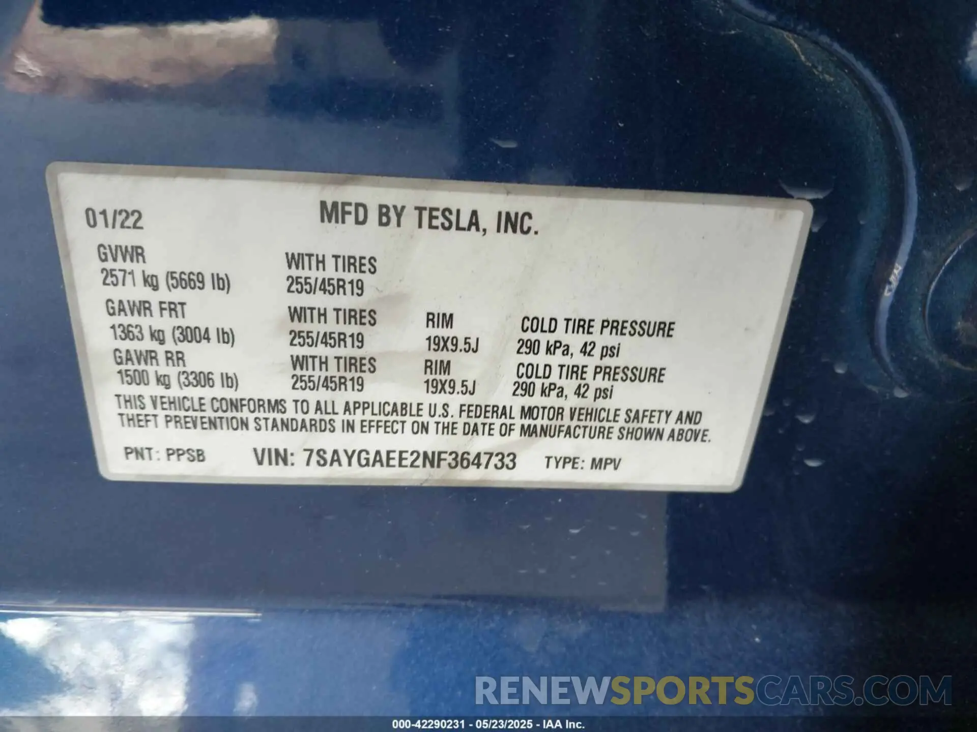 9 Photograph of a damaged car 7SAYGAEE2NF364733 TESLA MODEL Y 2022