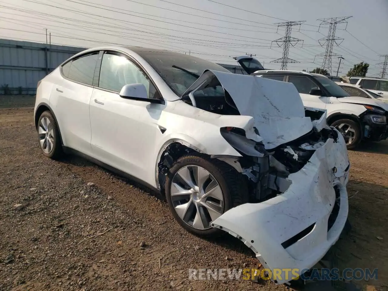 4 Photograph of a damaged car 7SAYGAEE2NF383055 TESLA MODEL Y 2022