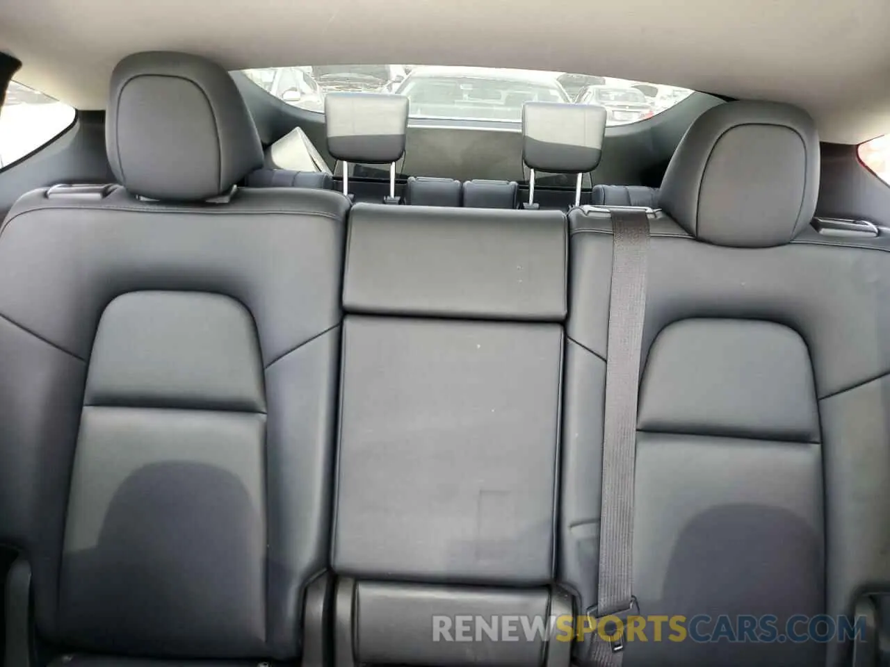 10 Photograph of a damaged car 7SAYGAEE2NF465173 TESLA MODEL Y 2022