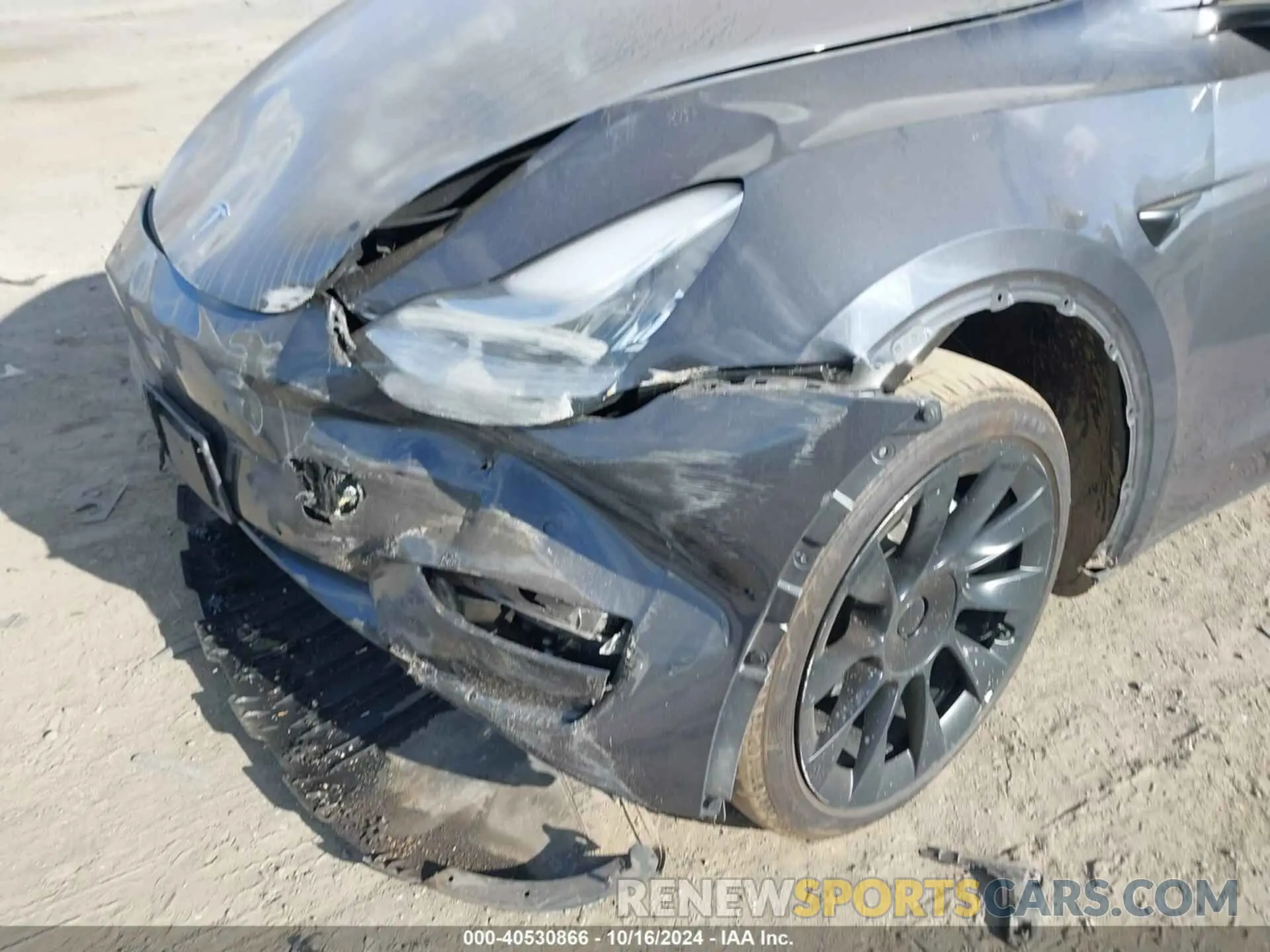 6 Photograph of a damaged car 7SAYGAEE2NF472818 TESLA MODEL Y 2022