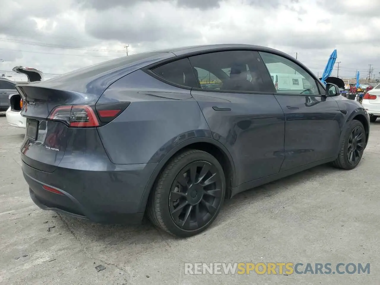 3 Photograph of a damaged car 7SAYGAEE2NF516946 TESLA MODEL Y 2022