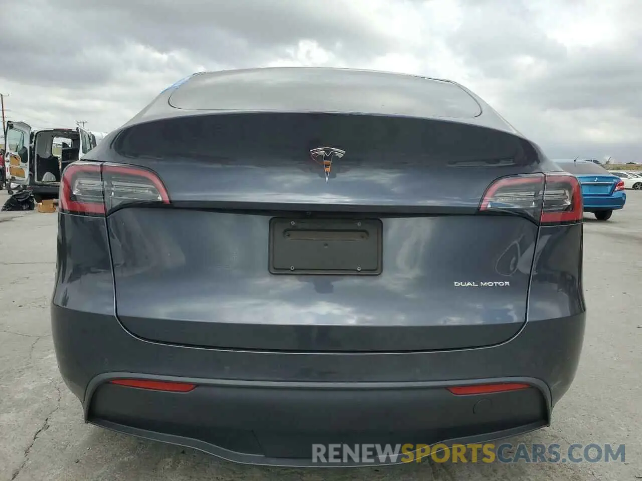 6 Photograph of a damaged car 7SAYGAEE2NF516946 TESLA MODEL Y 2022