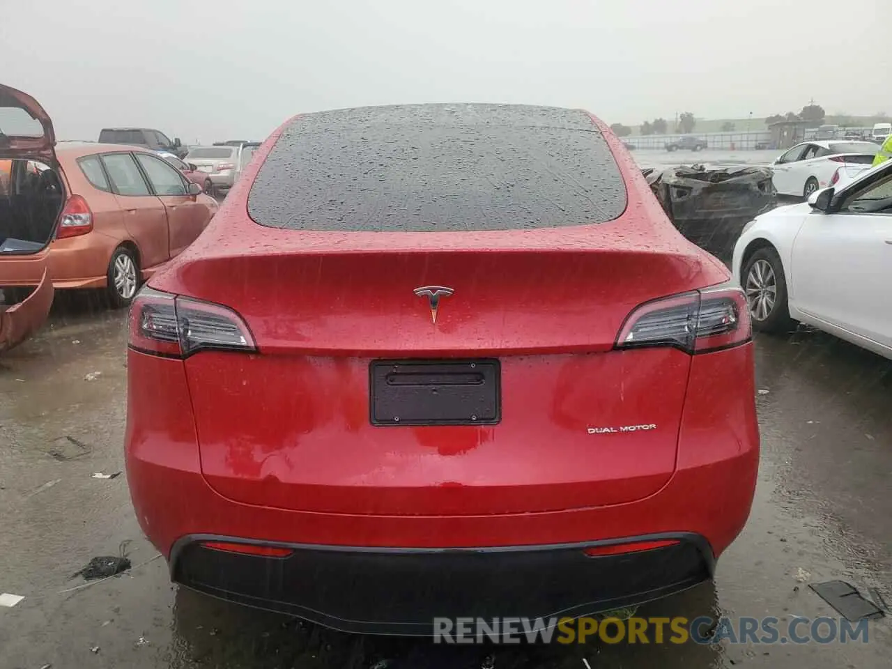 6 Photograph of a damaged car 7SAYGAEE2NF554371 TESLA MODEL Y 2022
