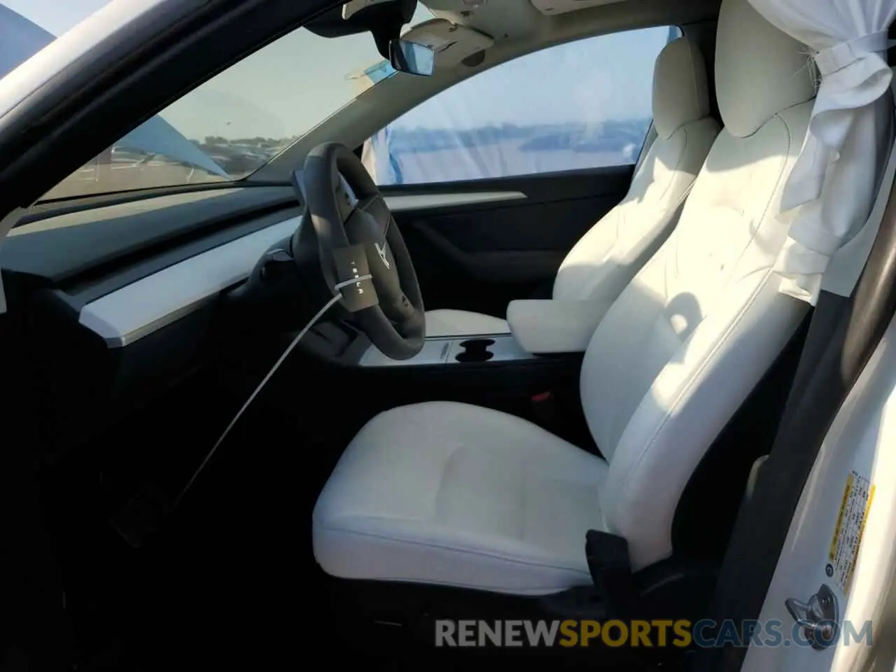 7 Photograph of a damaged car 7SAYGAEE2NF561515 TESLA MODEL Y 2022