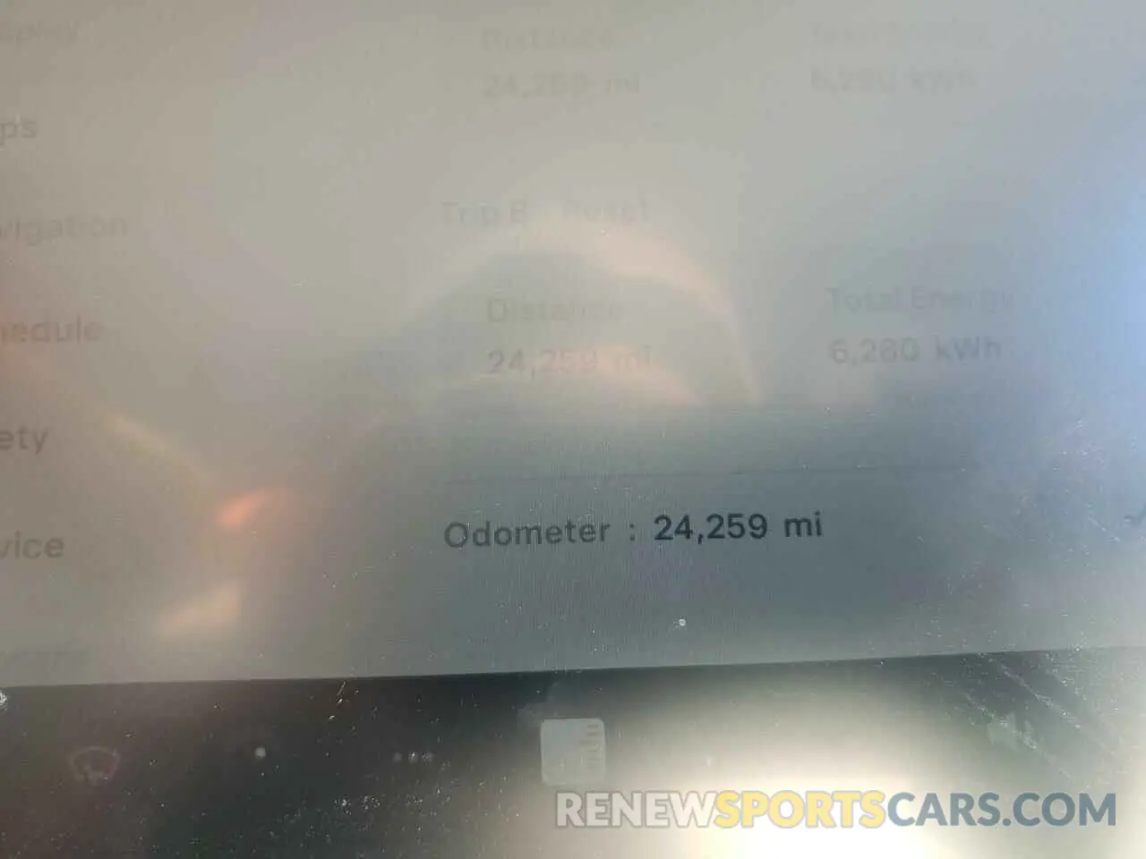 9 Photograph of a damaged car 7SAYGAEE2NF561515 TESLA MODEL Y 2022
