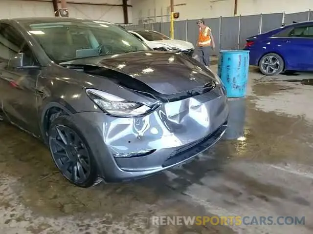 13 Photograph of a damaged car 7SAYGAEE2NF573843 TESLA MODEL Y 2022