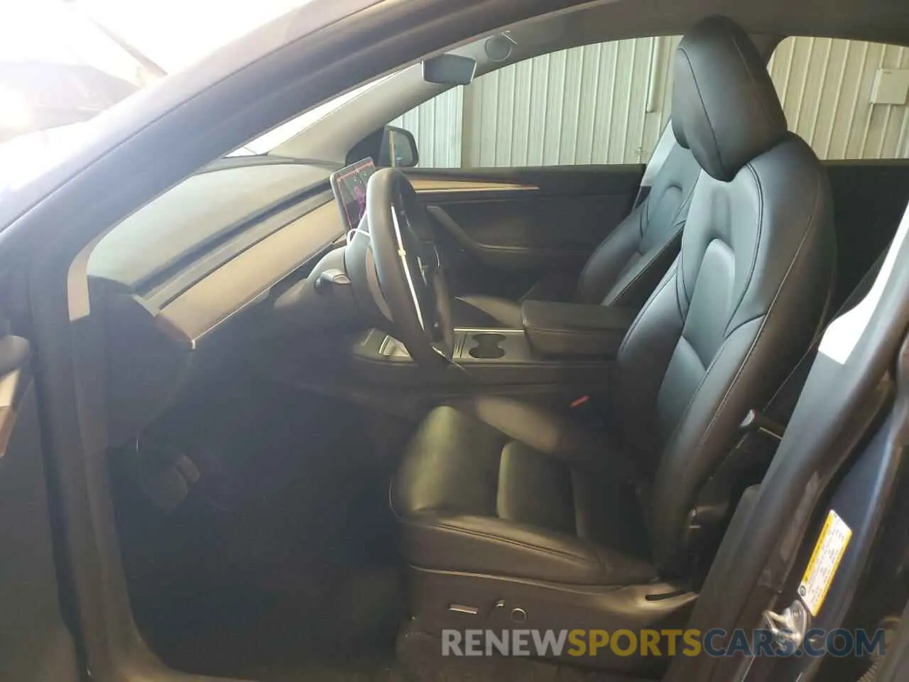 7 Photograph of a damaged car 7SAYGAEE2NF573843 TESLA MODEL Y 2022