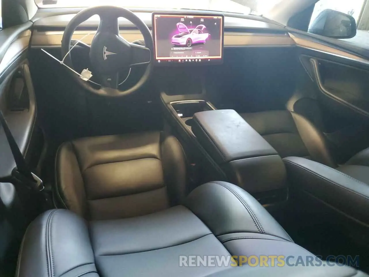 8 Photograph of a damaged car 7SAYGAEE2NF573843 TESLA MODEL Y 2022