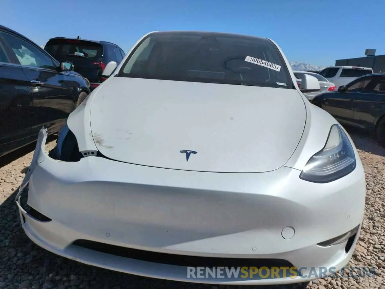 5 Photograph of a damaged car 7SAYGAEE3NF468289 TESLA MODEL Y 2022