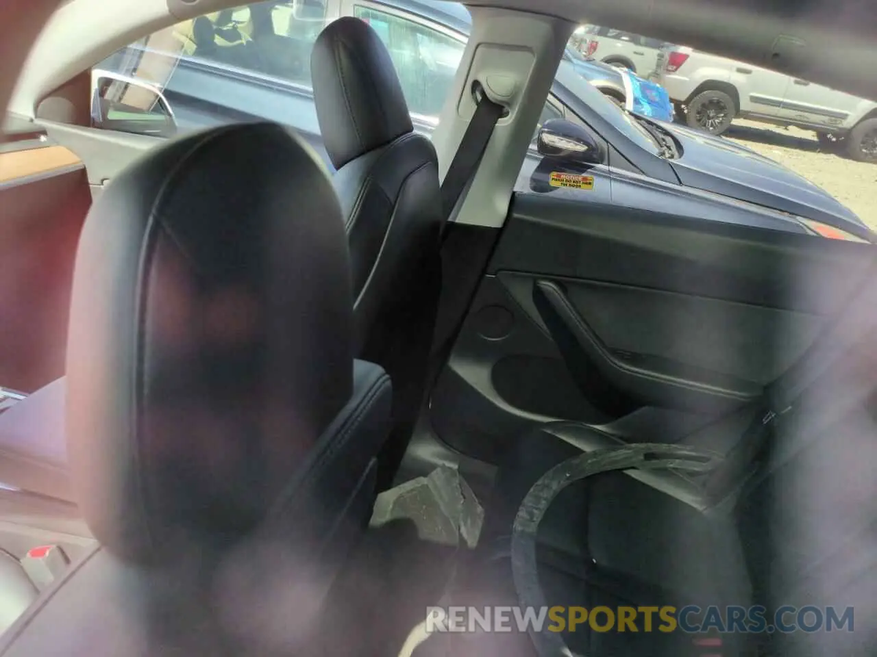 8 Photograph of a damaged car 7SAYGAEE3NF468289 TESLA MODEL Y 2022