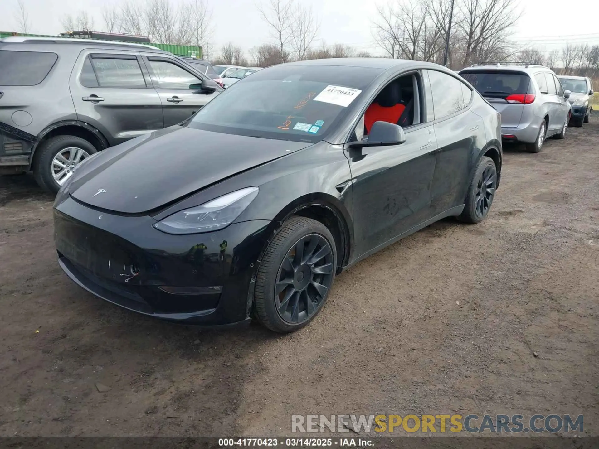 2 Photograph of a damaged car 7SAYGAEE3NF537420 TESLA MODEL Y 2022