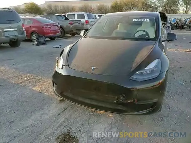 12 Photograph of a damaged car 7SAYGAEE3NF542388 TESLA MODEL Y 2022