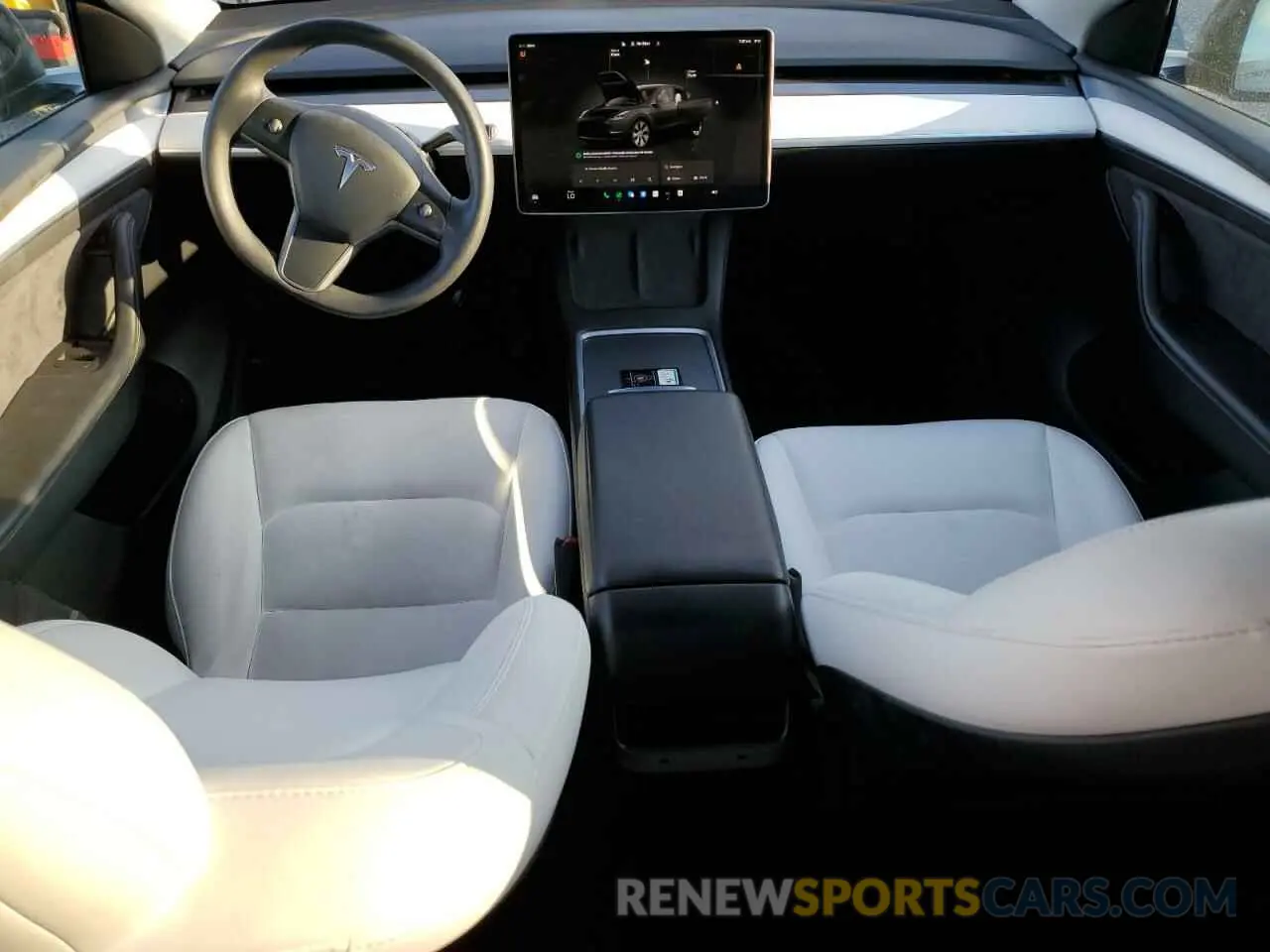 8 Photograph of a damaged car 7SAYGAEE3NF542388 TESLA MODEL Y 2022