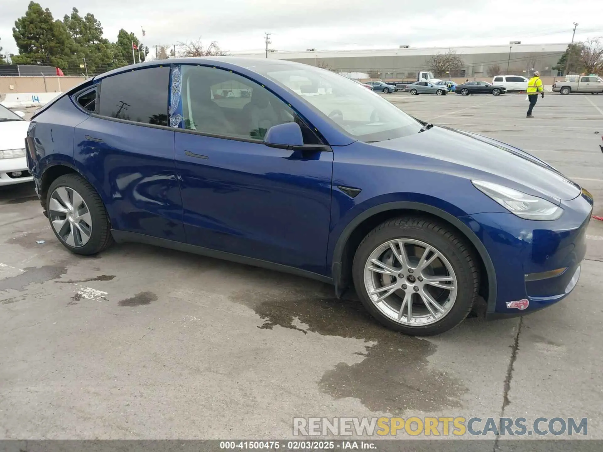 1 Photograph of a damaged car 7SAYGAEE3NF573141 TESLA MODEL Y 2022