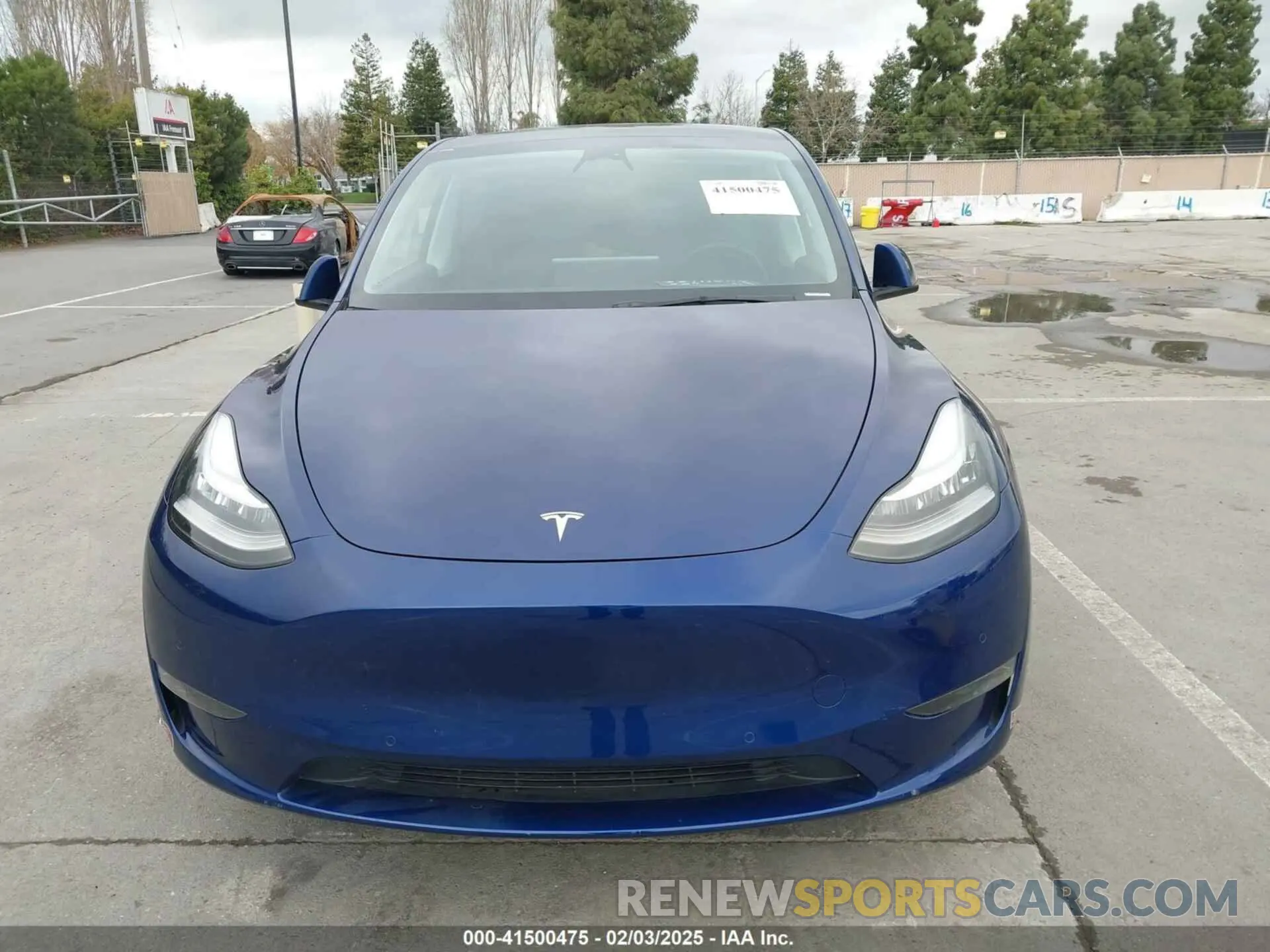 13 Photograph of a damaged car 7SAYGAEE3NF573141 TESLA MODEL Y 2022