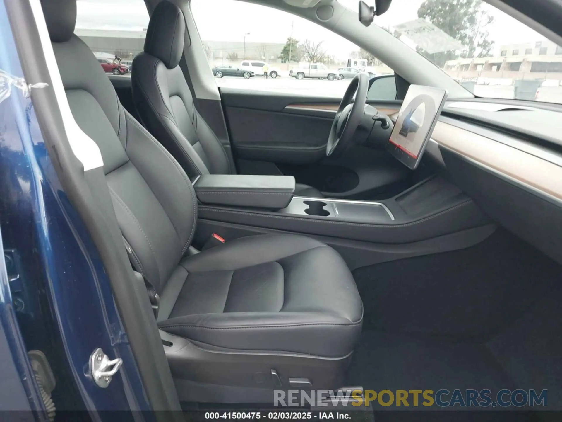 5 Photograph of a damaged car 7SAYGAEE3NF573141 TESLA MODEL Y 2022