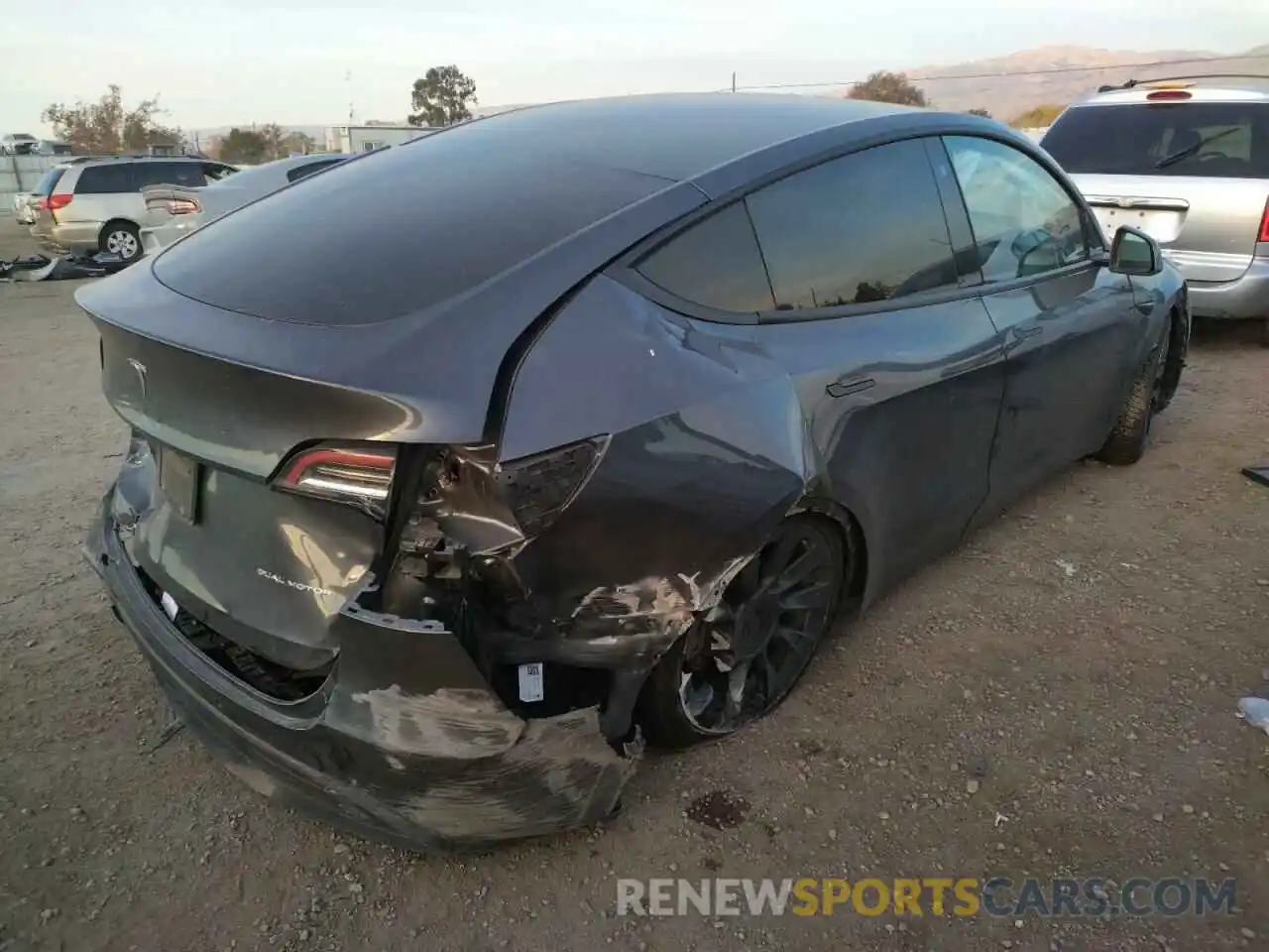 3 Photograph of a damaged car 7SAYGAEE4NF337940 TESLA MODEL Y 2022